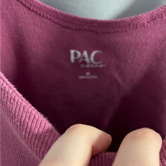 Pink Ribbed Crop Top - Picture 2 of 3